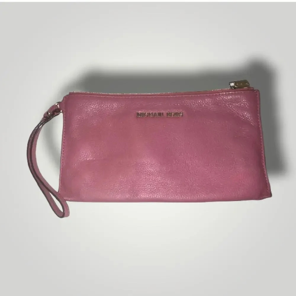 Michael Kors Pink Clutch/Wristlet in EUC